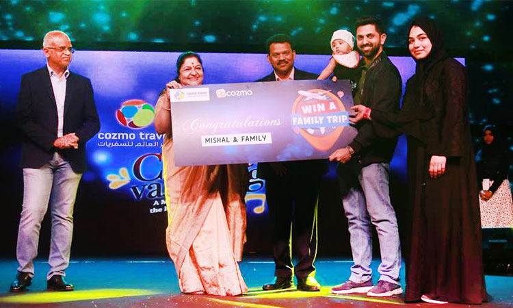 കോ​സ​്​​മോ ട്രാ​വ​ൽ മ​ത്സ​രം  ആ​വേ​ശ​മാ​യി; മി​ഷാ​ലി​നും  കു​ടും​ബ​ത്തി​നും സ​മ്മാ​നം