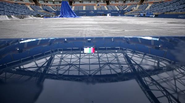 മഴ വന്നു: യു.എസ് ഓപണില്‍ വനിതാ സെമികള്‍ മാറ്റി