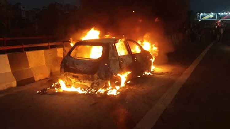 Car-Catches-Fire