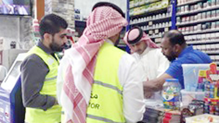 പു​ക​യി​ല ഉ​ല്‍പ​ന്ന വി​ല്‍പ​ന  കേ​ന്ദ്ര​ങ്ങ​ളി​ല്‍ പ​രി​ശോ​ധ​ന ന​ട​ത്തി