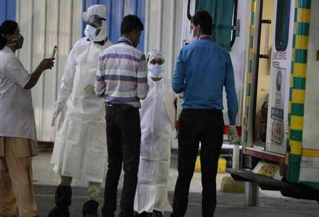 ഡൽഹിയിൽ രണ്ടു ഡോക്​ടർമാർക്കും ആറ്​ നഴ്​സുമാർക്കും കോവിഡ്​