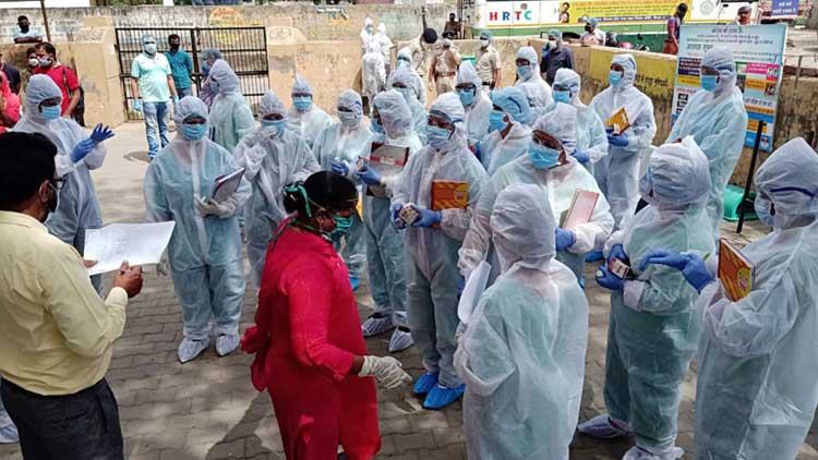 ആശങ്ക പടരുന്നു; രാജ്യത്ത്​ ഒറ്റദിവസം 13,586 പുതിയ കോവിഡ്​ രോഗികൾ