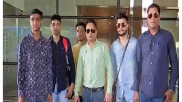 Crew-of-MV-Andromeda-ANI