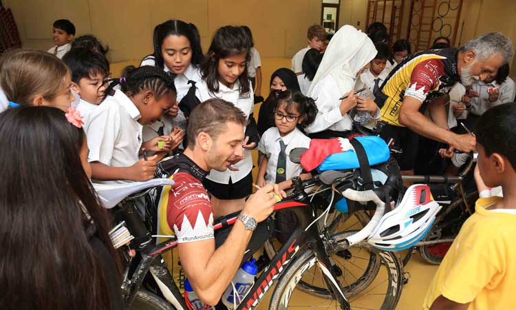 നല്ല നാടിനായി ഇ​വ​ർ സൈ​​ക്കി​​ളി​​ൽ രാ​​ജ്യം ചു​റ്റുന്നു