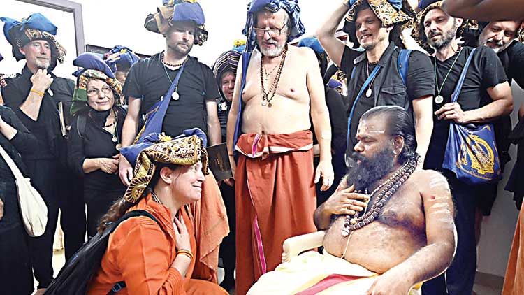 Czech-Republic-team-at-sabarimala
