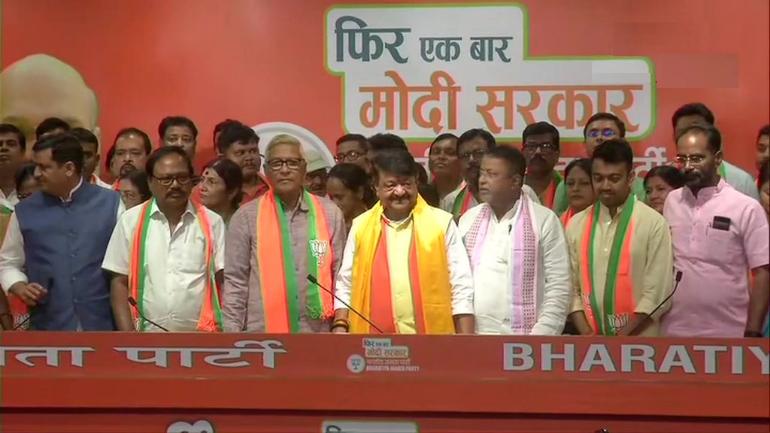 സി.പി.എം, തൃണമൂൽ എം.എൽ.എമാരും 50 കൗൺസിലർമാരും ബി.ജെ.പിയിൽ