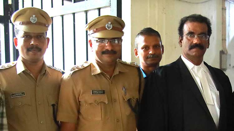 അപൂർവതകൾ ഏറെ; അതിവേഗ വിചാരണ മുതൽ ദുരഭിമാനം വരെ