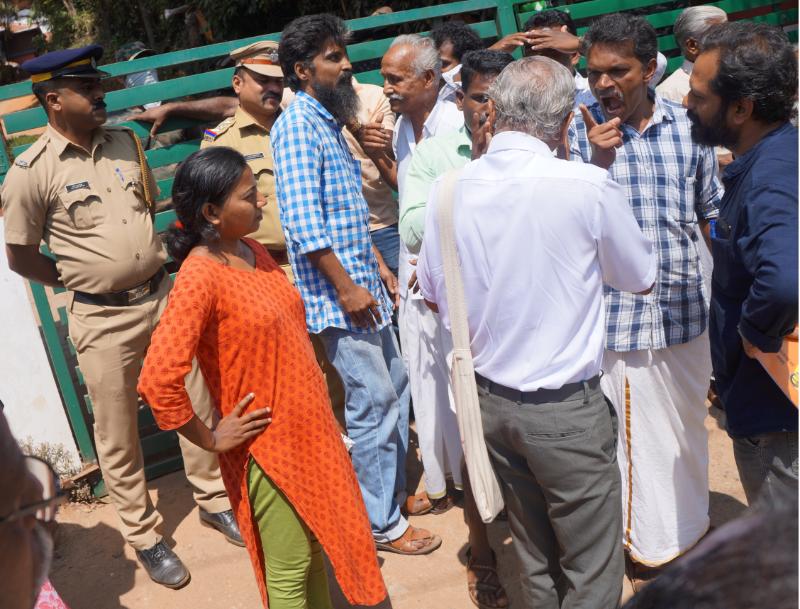 റിസോർട്ട് വെടിവെപ്പ്​: തെളിവെടുപ്പിനെത്തിയ മനുഷ്യാവകാശ പ്രവർത്തകരെ തടഞ്ഞു