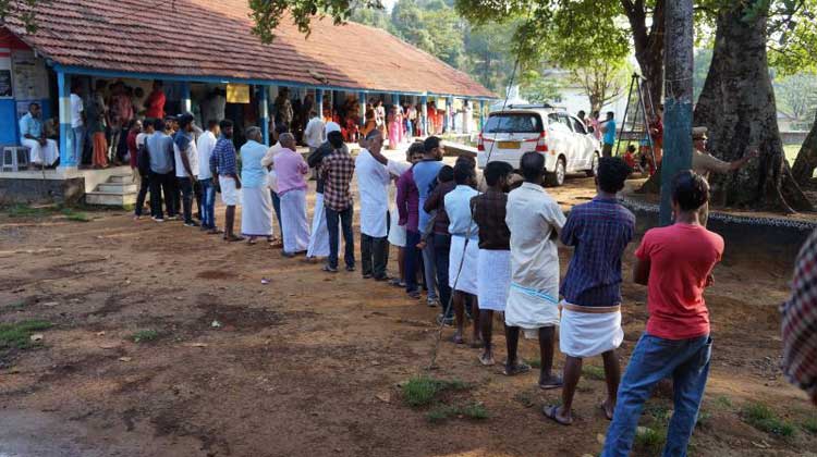 കൈപ്പത്തിക്ക് കുത്തിയാൽ താമര മിന്നും​; ആരോപണത്തിൽ കഴമ്പില്ലെന്ന് മീണ