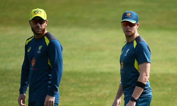 വാ​ർ​ണ​റു​ടെ ഷോ​ട്ടി​ൽ നെ​റ്റ്​ ബൗ​ള​ർ​ക്ക്​ പ​രി​ക്ക്​