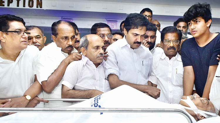 വേർപാടിലും മാണി ആ കരം വിട്ടില്ല