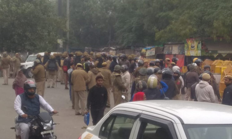 ജാമിഅയിൽ വീണ്ടും പ്രതിഷേധം, ഡൽഹിയിൽ സംഘർഷം പരക്കുന്നു