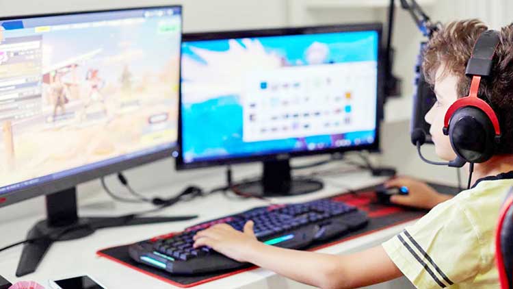 ഇ​ല​ക്ട്രോ​ണി​ക് ഗെ​യി​മു​ക​ൾ  കു​ട്ടി​ക​ളെ വ​ഴി​തെ​റ്റി​ക്കു​മെ​ന്ന്​ പൊ​ലീ​സ്