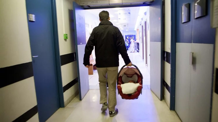 ഫി​ൻ​ല​ൻ​ഡിൽ പി​താ​വാ​കു​ന്ന​വ​ർ​ക്കും ഏ​ഴു​ മാ​സം വേ​ത​ന​ത്തോ​ടെ  അ​വ​ധി