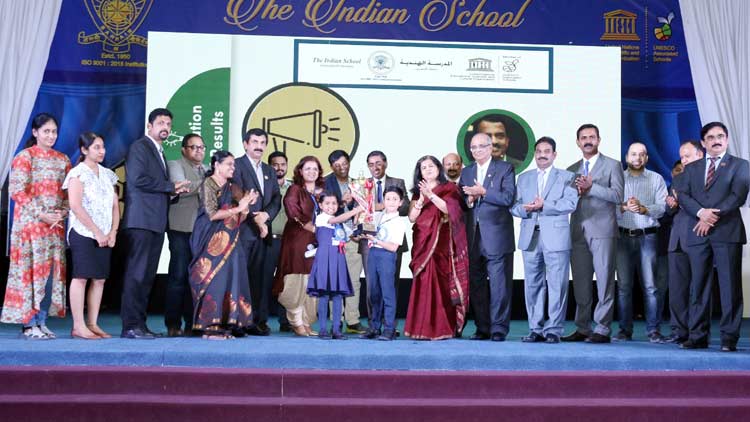 ഇൻറർ സ്കൂൾ ക്വിസ്; ഇന്ത്യൻ സ്‌കൂളിന് കിരീടം