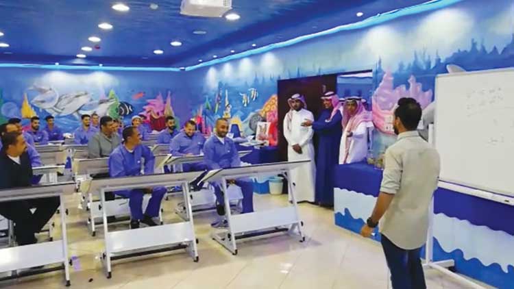 മത്സ്യബന്ധനമേഖലയിലെ സൗദിവത്കരണം:  സ്വദേശി യുവാക്കൾക്ക്​ ഉൗർജിത പരിശീലനം​