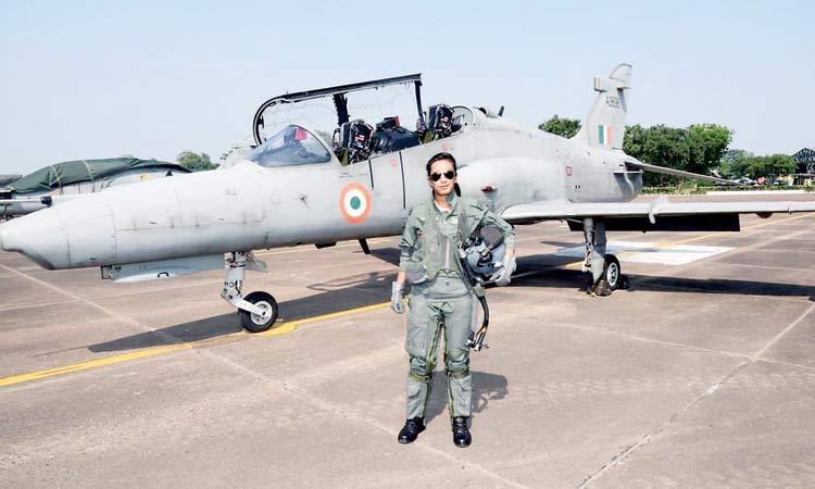 ‘ഹോക്​’​ പറത്തി ചരിത്രം കുറിച്ച്​ മോഹന സിങ്​