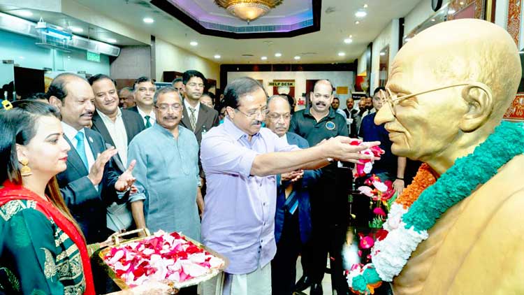 പ്രവാസി ഇന്ത്യക്കാരുടെ സുരക്ഷക്ക് മുൻഗണന – മന്ത്രി വി. മുരളീധരൻ