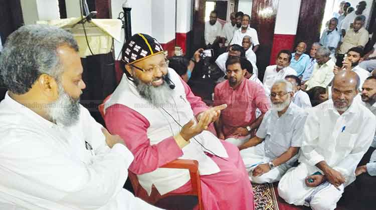 Geevarghese-Mar-Yulios-in-Pulikkal-Juma-Masjid