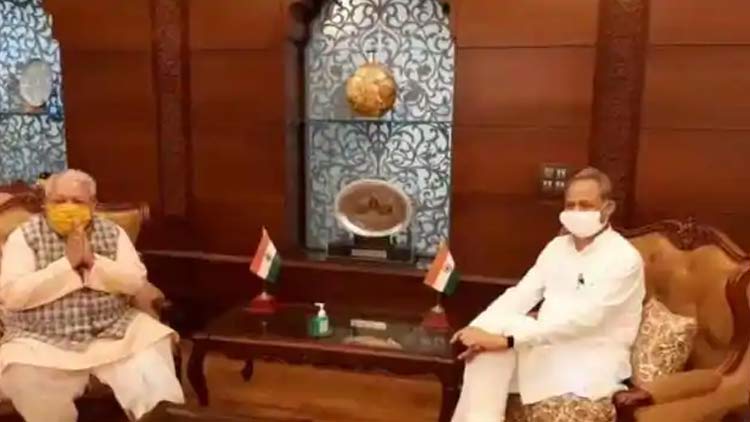 വി​ശ്വാസവോട്ട്​; അശോക്​ ഗെഹ്​ലോട്ട്​ ഗവർണറെ കണ്ടു