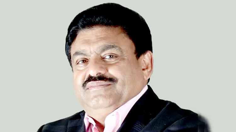 ‘തൊ​ഴി​ലാ​ളി​ക​ളെ സ്വ​ന്തം ചെ​ല​വി​ല്‍  നാ​ട്ടി​ലെ​ത്തി​ക്കാ​ന്‍ ത​യാ​ർ’