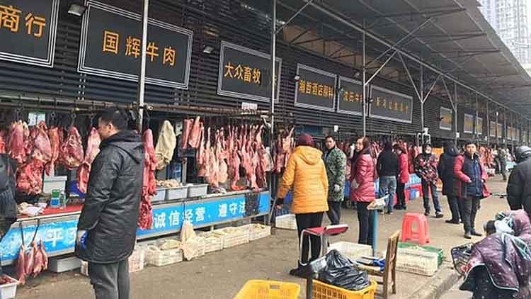 ആദ്യ കൊറോണ രോഗി ഹ്വനാനിലെ മത്സ്യ കച്ചവടക്കാരി?