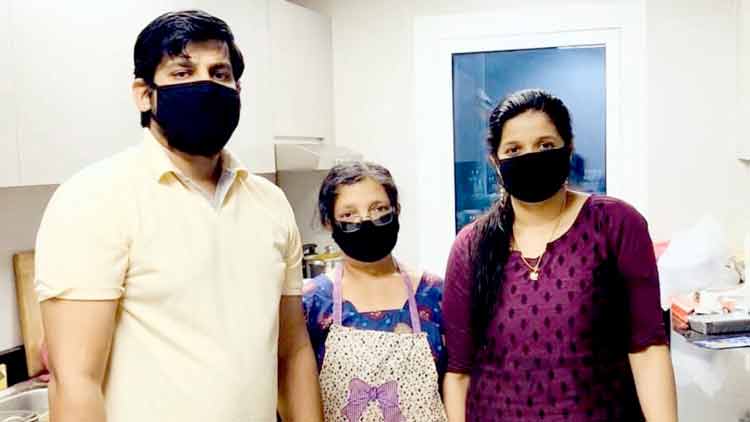 നോ​മ്പു​കാ​ർ​ക്ക് ഇ​ഫ്താ​ർ വി​ഭ​വ​ങ്ങ​ളൊ​രു​ക്കി അ​ഞ്ജ​ലി​യും കു​ടും​ബ​വും