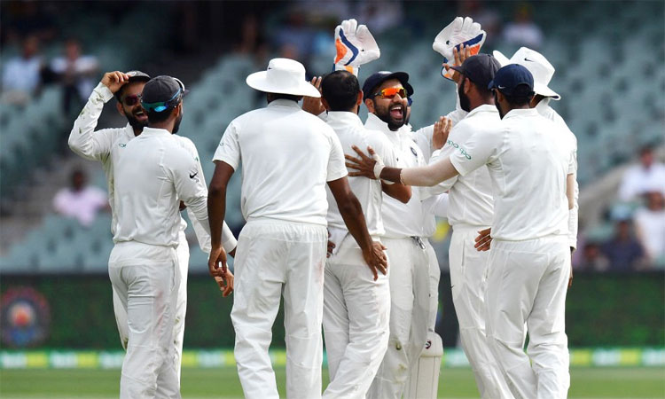 ഒാസീസിന്​ ജയിക്കാൻ 219 റൺസ്​; ആറു​ വിക്കറ്റ്​ അകലെ ഇന്ത്യൻ ജയം