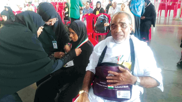 പതിറ്റാണ്ടുകളുടെ കാത്തിരിപ്പ് സഫലം; ഇബ്രാഹീം മൗലവി ഹജ്ജിന് യാത്രയായി