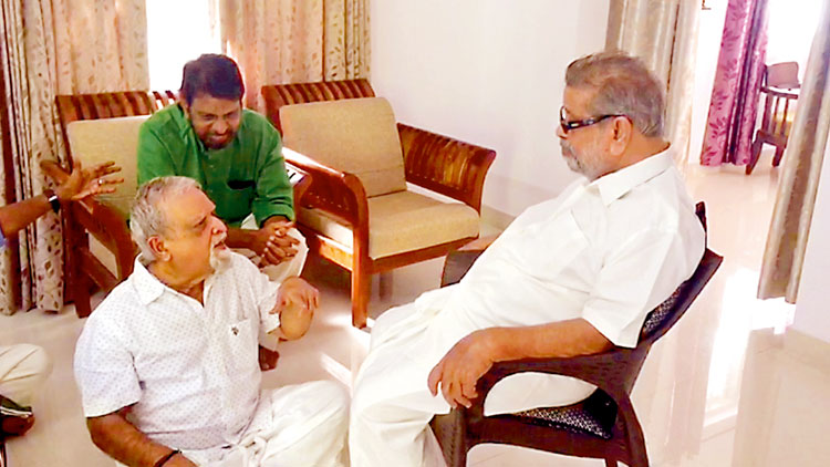 മല്ലികപ്പൂവിൻ മധുരഗന്ധം