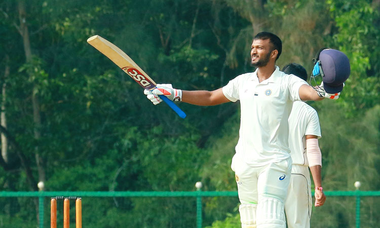 ര​ഞ്​​ജി ട്രോ​ഫി: ജ​ല​ജ്​ സ​ക്​​സേ​ന​ക്ക്​ സെ​ഞ്ച്വ​റി; ലീ​ഡി​ന​രി​കെ കേ​ര​ളം