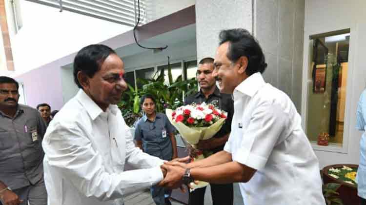 ചന്ദ്രശേഖര റാവു സ്റ്റാലിനുമായി കൂടിക്കാഴ്ച നടത്തി