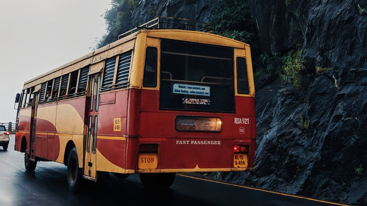 മങ്കട സ്വദേശി കണ്ടക്ടർക്ക് കോവിഡ്; അങ്കമാലി കെ.എസ്.ആർ.ടി.സി ഡിപ്പോ അടച്ചു