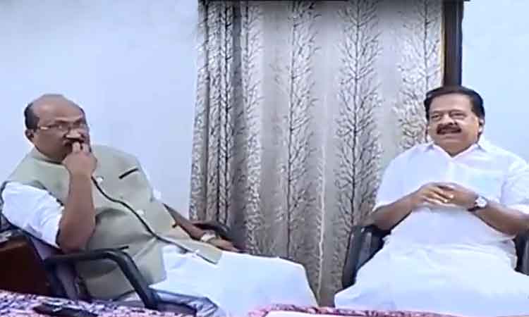 KV-Thomas-and-Chennithala.