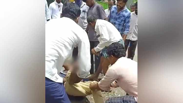 കർണാടകയിൽ ബൈക്കിൽ തൊട്ടതിന്​ ദലിത്​ യുവാവിന്​ സവർണ ജാതിക്കാരുടെ ക്രൂരമർദ്ദനം