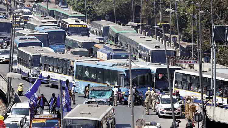 സംസ്ഥാന ബന്ദിൽ ജനജീവിതം സാധാരണ പോലെ