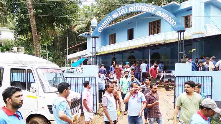 Kavalappara-Sunni-Juma-Masjid