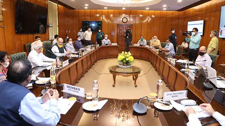 ഡൽഹിയിൽ 500 ​തീവണ്ടി കോച്ചുകളിൽ കിടക്ക സൗകര്യം ഒരുക്കും 