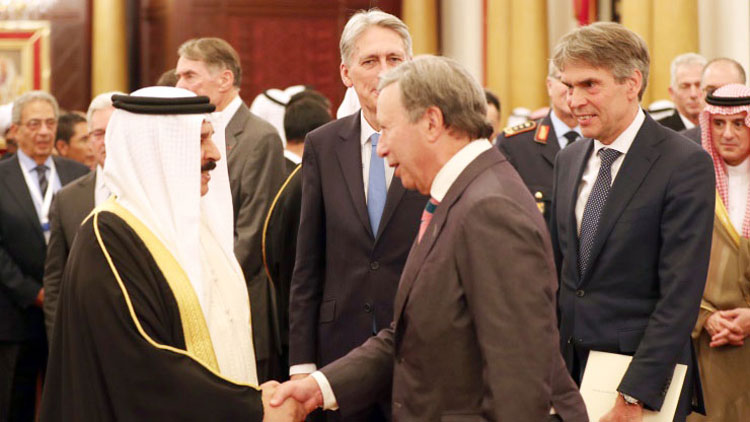 മനാമ ഡയലോഗ്​: മുതിർന്ന പ്രതിനിധികൾ  ഹമദ്​ രാജാവിനെ സന്ദർശിച്ചു