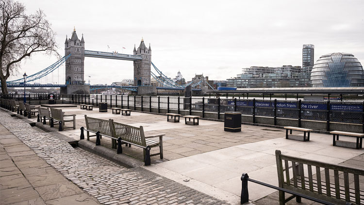 മരണം 422: ബ്രിട്ടനും സമ്പൂർണ അടച്ചുപൂട്ടലിലേക്ക്​