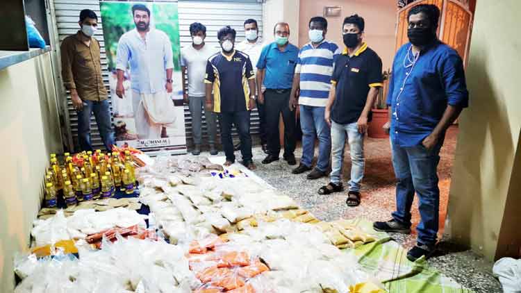 പ്ര​വാ​സി​ക​ൾ​ക്ക് താ​ങ്ങാ​യി ലാ​ൽ​കെ​യേ​ഴ്‌​സും