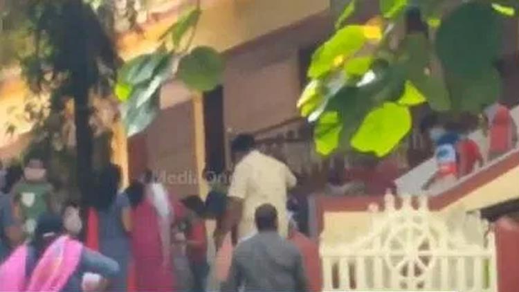 ലോക്ഡൗൺ ലംഘിച്ച് ഒന്നാംക്ലാസ് പ്രവേശനപരീക്ഷ; സ്കൂളിനെതിരെ കേസ് 