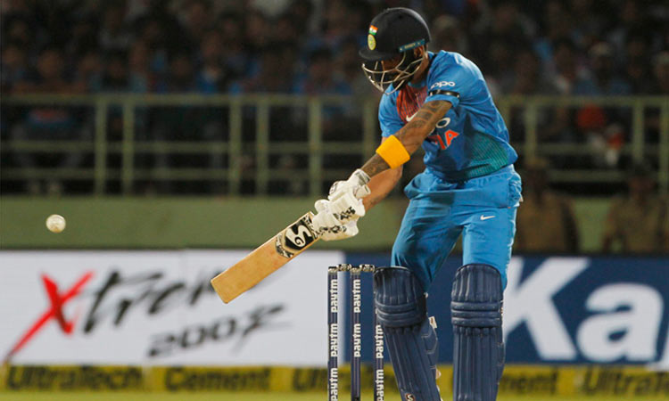 അവസാന പന്തിൽ ഒാസീസ് വിജയം അവസാന പന്തിൽ ഒാസീസ് വിജയം