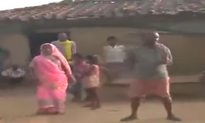 ഗു​ണ്ടാ​വി​ള​യാ​ട്ടം, വെ​ടി​വെ​പ്പ്​; സോ​ൻ​ഭ​​ദ്രയിലെ ഭീ​ക​ര​ത വി​ളി​ച്ചോ​തി വി​ഡി​യോ ദൃ​ശ്യ​ങ്ങ​ൾ