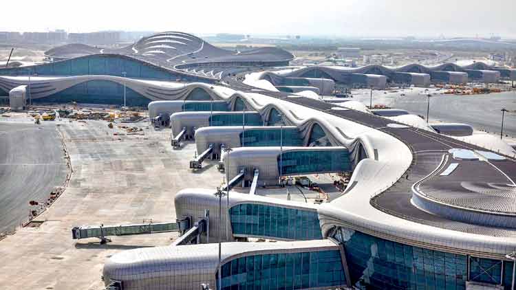 അ​ബൂ​ദ​ബി  മി​ഡ്ഫീ​ൽ​ഡ് ടെ​ർ​മി​ന​ൽ ഈ ​വ​ർ​ഷാ​വ​സാ​നം ക​മ്മീ​ഷ​ൻ ചെ​യ്യും