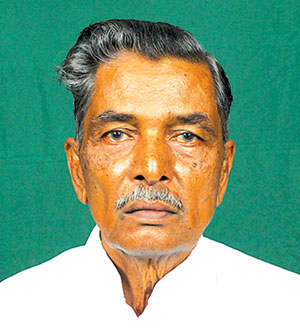 ട്രെയിനില്‍ ട്രക്കിടിച്ച് കര്‍ണാടക എം.എല്‍.എ അടക്കം അഞ്ചു മരണം