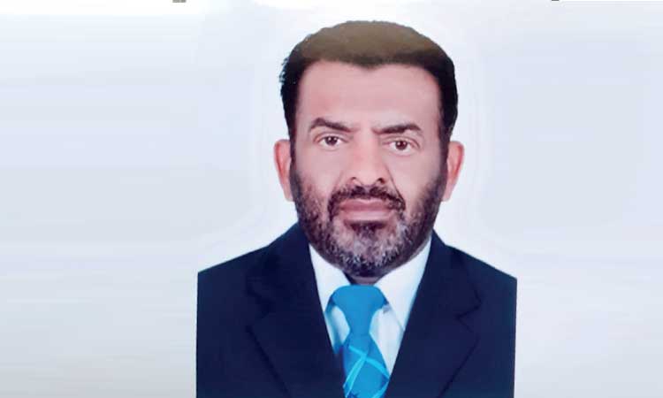 ദു​ബൈ​യു​ടെ ആ​കാ​ശ​ക്കു​തി​പ്പി​െ​ൻ​റ സാ​ക്ഷി  കെ.​എം. മു​സ്​​ത​ഫ നാ​ട്ടി​ലേ​ക്ക്​ പ​റ​ക്കു​ന്നു