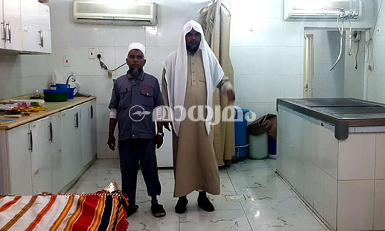 പരേതരുടെ ചമയക്കാര്‍