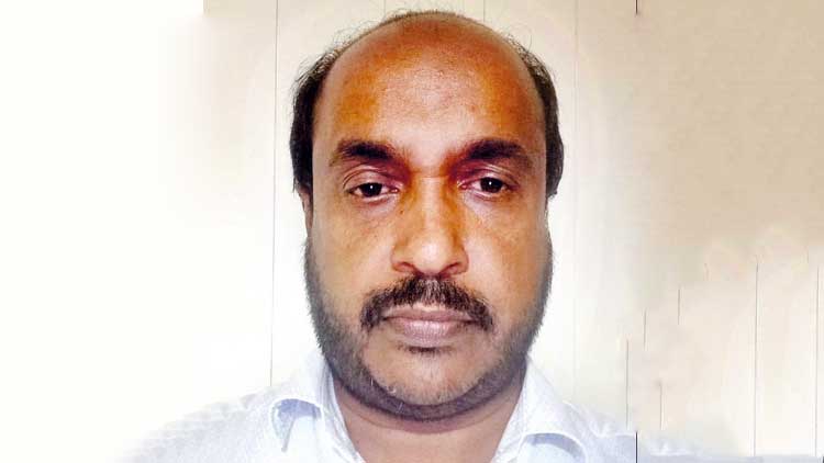 14 ചെ​ക്ക് കേ​സു​ക​ൾ; മ​നാ​ഫ് നാ​ട് ക​ണ്ടി​ട്ട് 11 വ​ർ​ഷം