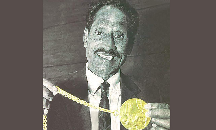 അവഗണനകൾക്ക് വിട; ഒളിമ്പ്യൻ മാനുവൽ ഫെഡറിക്കിന് ധ്യാൻചന്ദ് പുരസ്കാരം